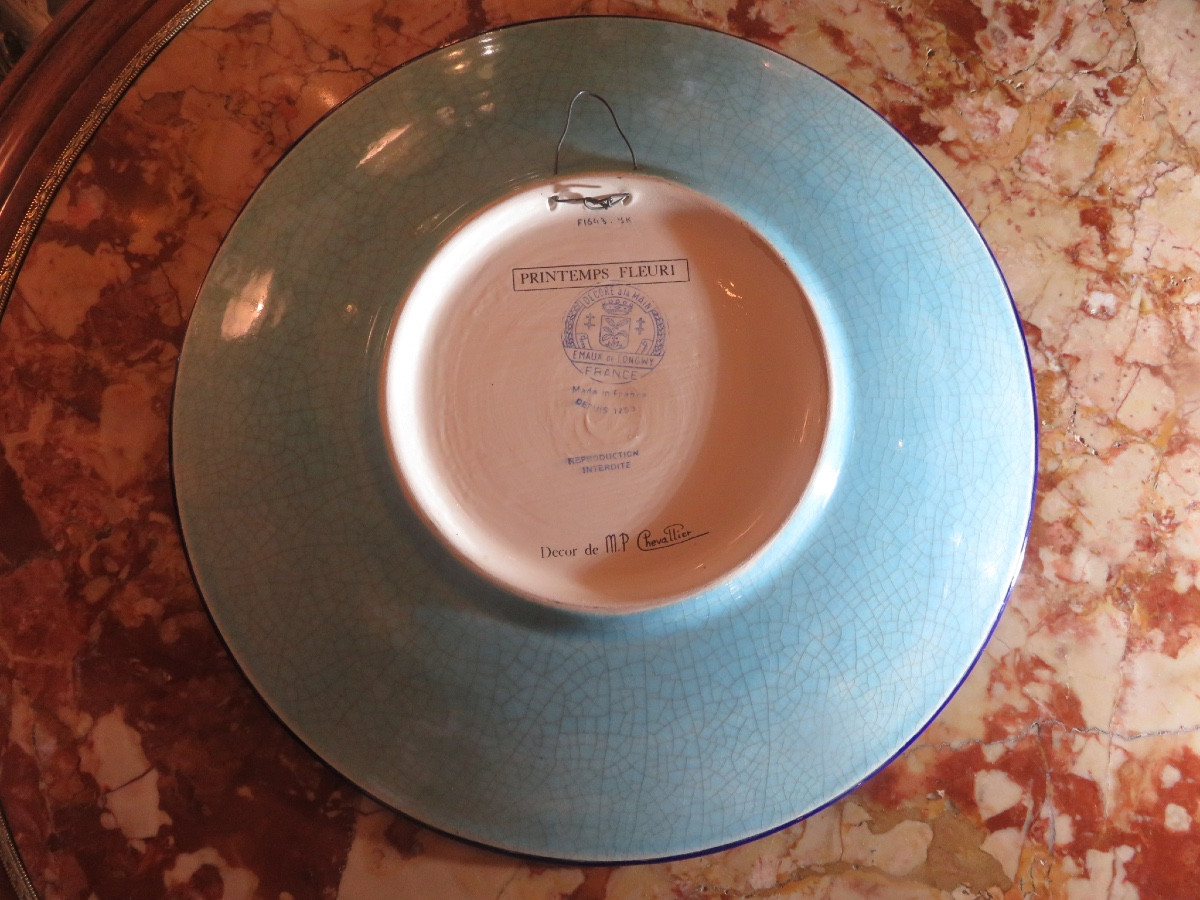 Plat en émaux de Longwy  ( diamètre 37 cm)  " Le Printemps fleuri " décor de MP Chevallier -photo-1