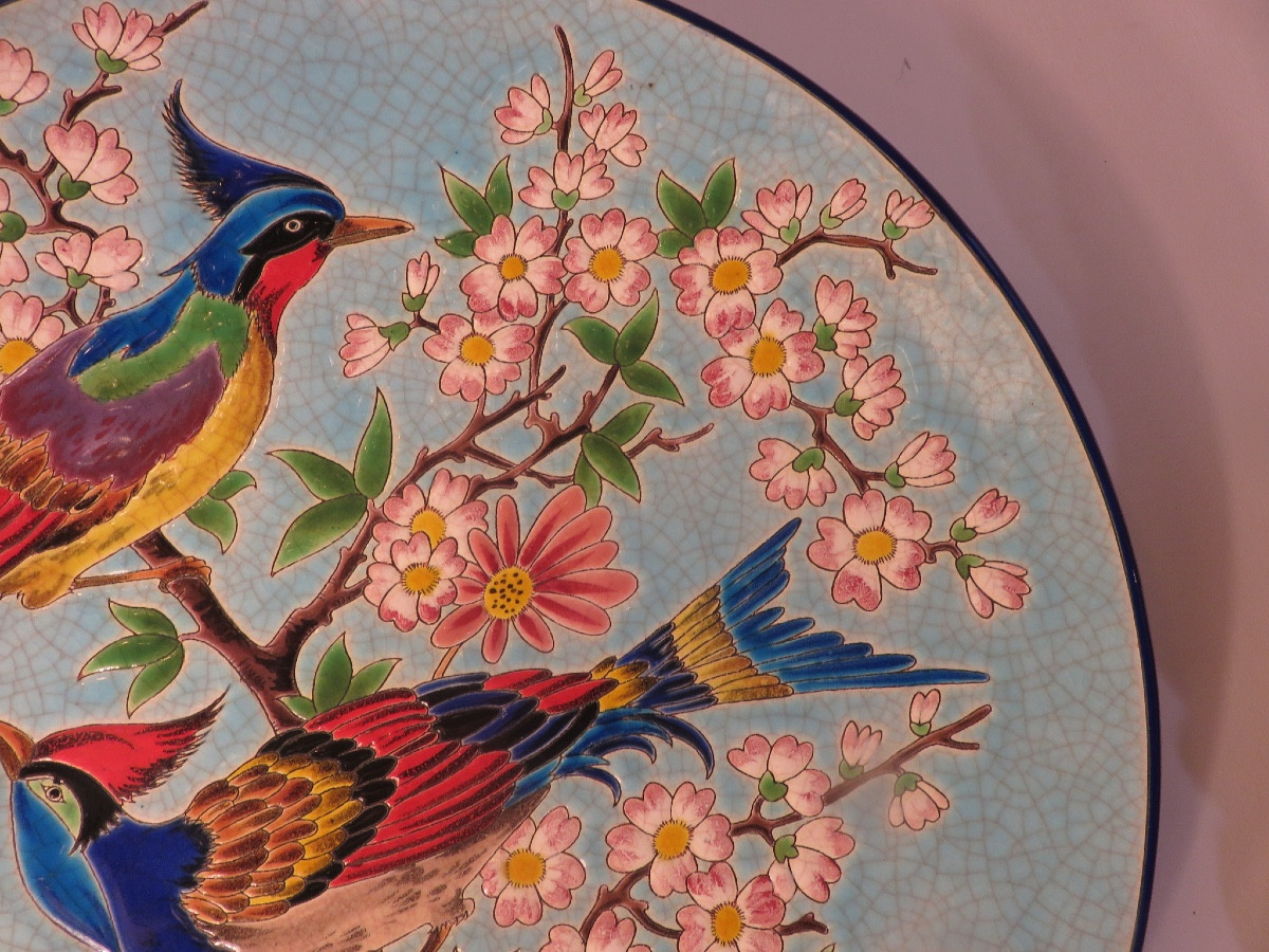 Plat en émaux de Longwy  ( diamètre 37 cm)  " Le Printemps fleuri " décor de MP Chevallier -photo-2