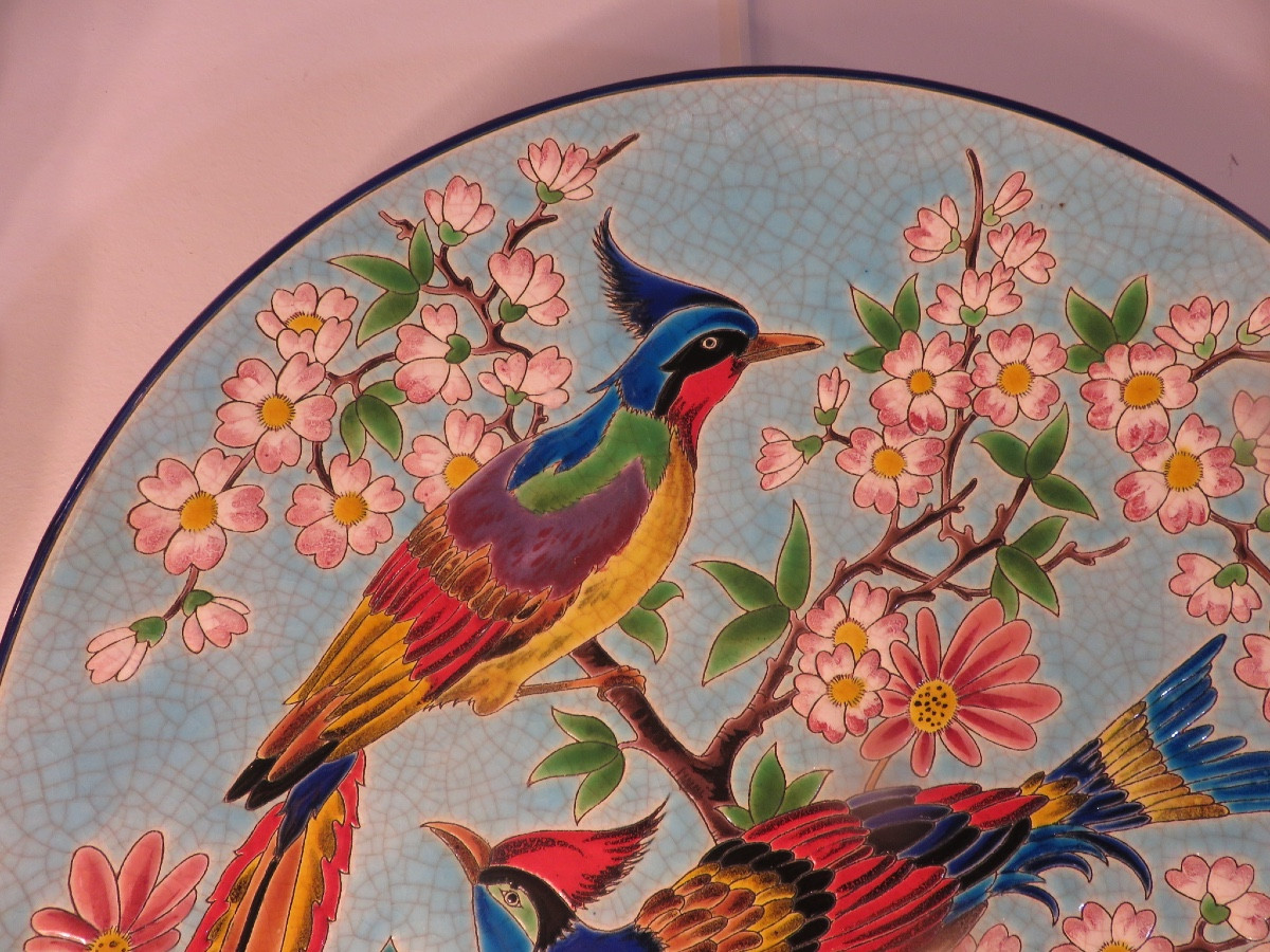 Plat en émaux de Longwy  ( diamètre 37 cm)  " Le Printemps fleuri " décor de MP Chevallier -photo-3