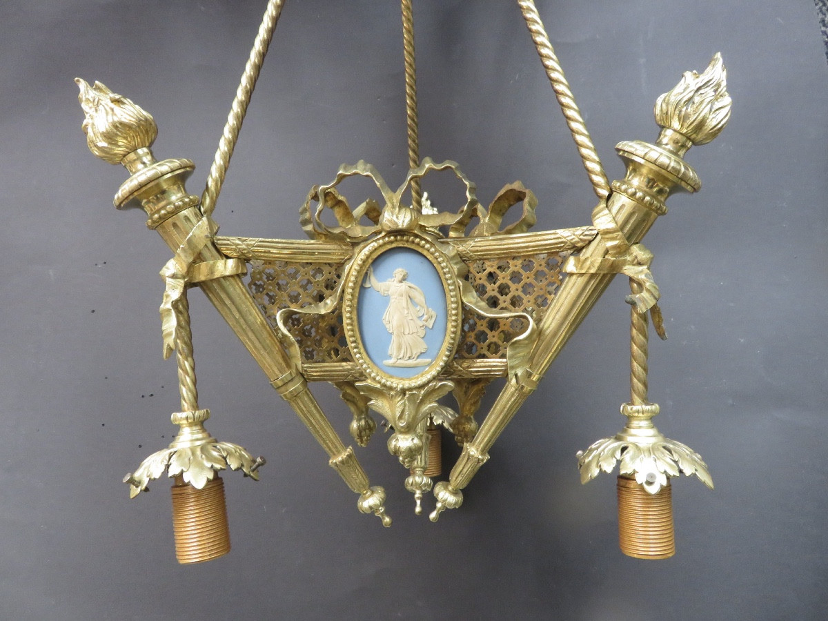 Three-light Bronze Chandelier With Three Openwork Panels Decorated With Biscuit Porcelain Medallions -photo-4