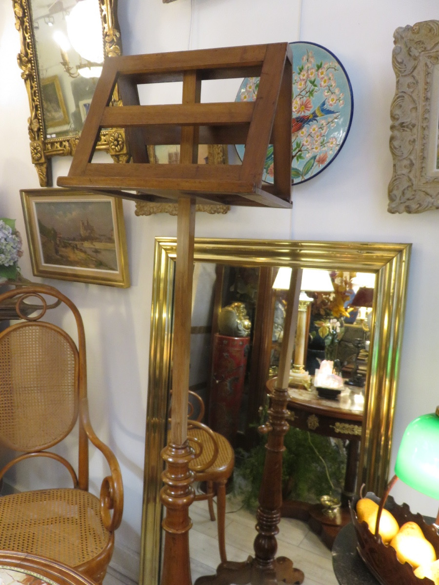 Lutrin à deux pentes , réglable , en noyer massif , époque XIX  ème -photo-1