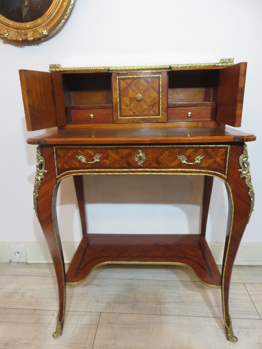 Bonheur du jour en marqueterie sur  quatre faces , de style Louis XV  , époque XXème -photo-3