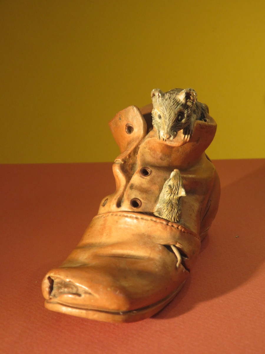 Two Terracotta Shoes, One With Cats And The Other With Mice, Early 20th Century-photo-5