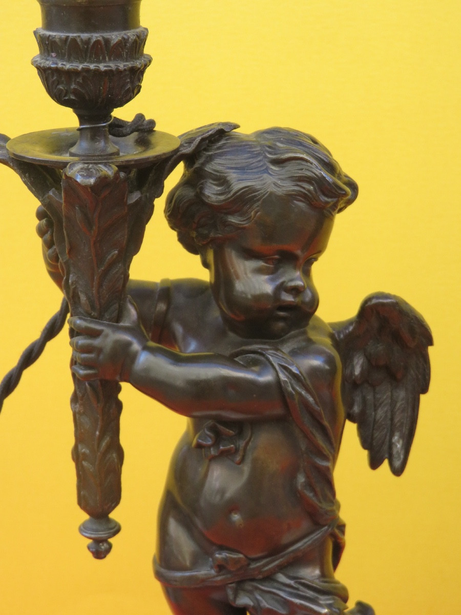 Pair Of Lamps: Bronze Cherubs Mounted On A White Marble Base Encircled With Bronze, 19th Century -photo-4