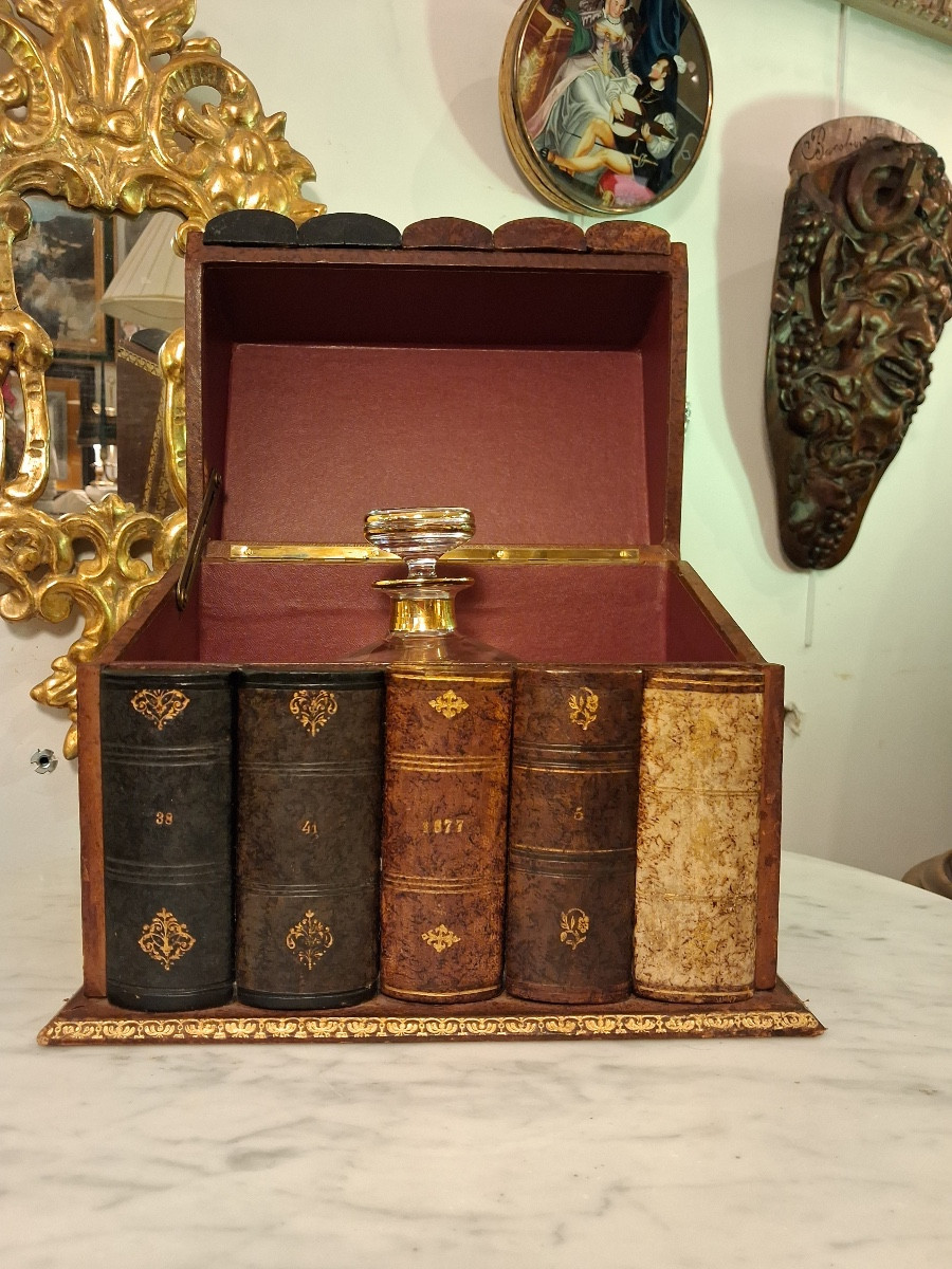 Important, Liquor Cabinet, Trompe l'Oeil Box Of Antique Books (height 21 Cm)-photo-3
