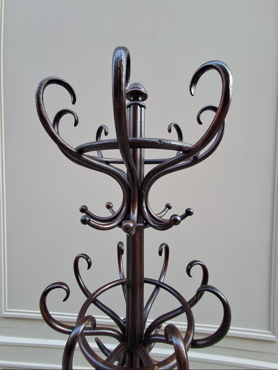 Porte manteau " Perroquet " à double plateaux ( seize patères )  signé au fer Thonet -photo-4