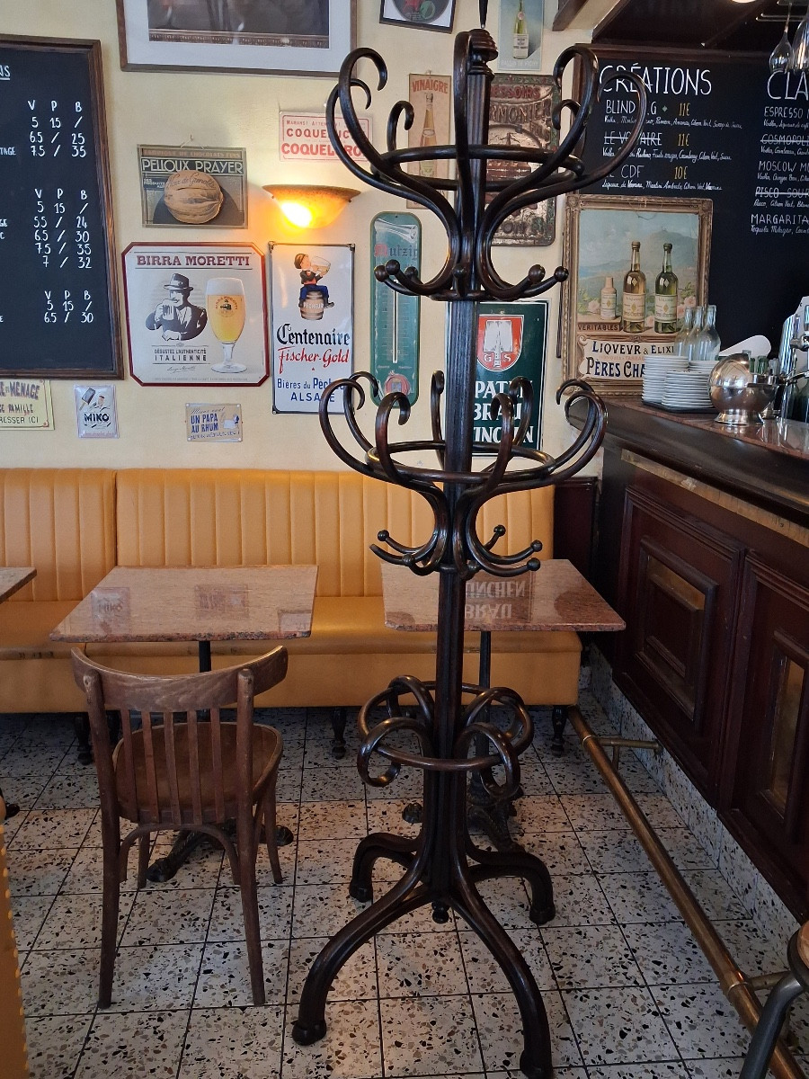 Porte manteau " Perroquet " à double plateaux ( seize patères )  signé au fer Thonet -photo-5