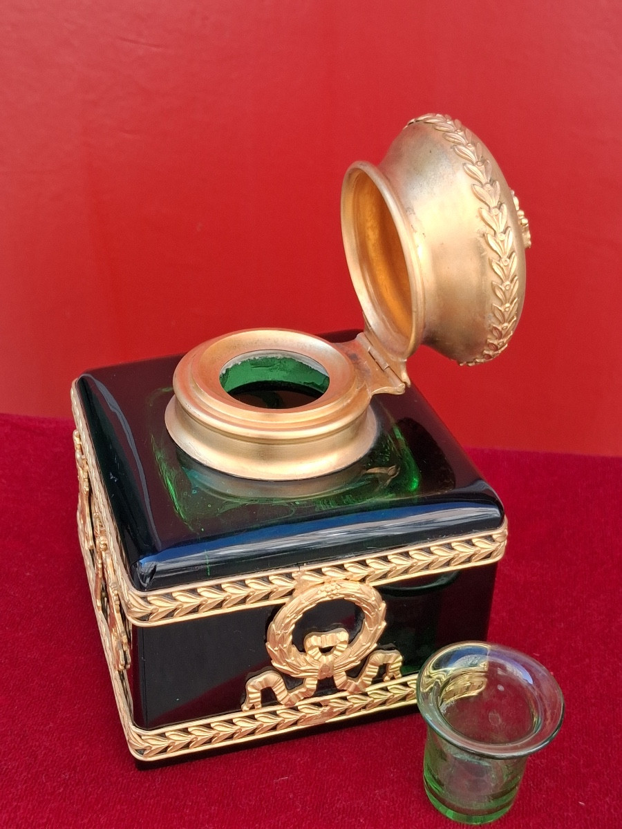 Encrier complet , en cristal vert , avec une monture en bronze doré  XIX ème -photo-4