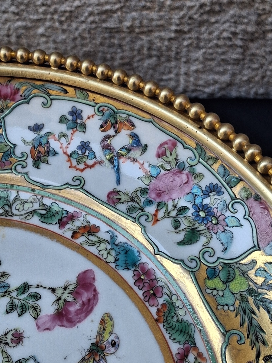 Chinese Porcelain Cup Mounted On Gilt Bronze, 19th Century -photo-3