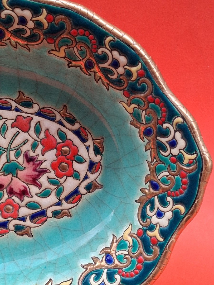 Oval, Deep Bowl In Longwy Enamels, "watteau" Decoration By Mp Chevallier -photo-3