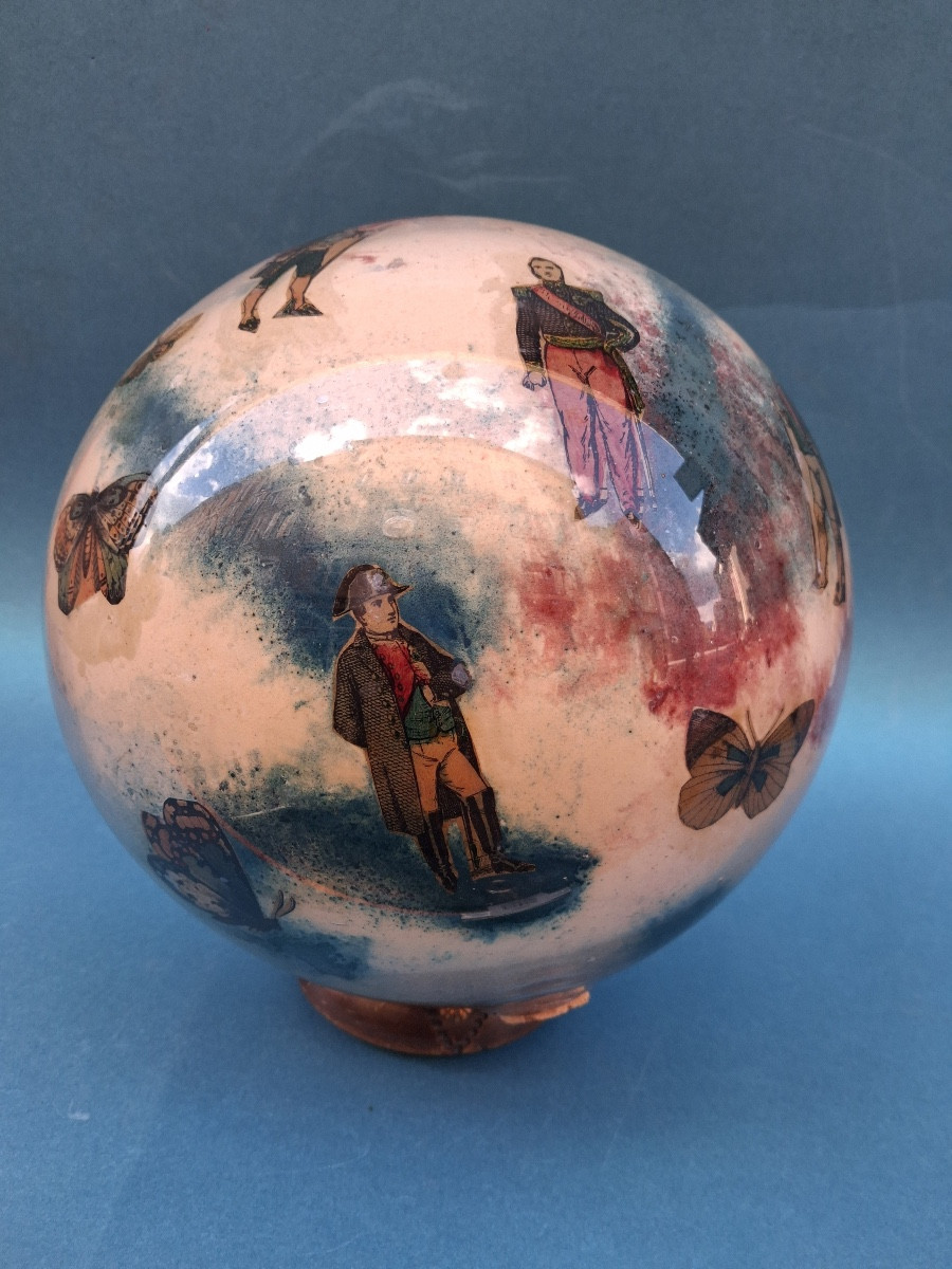 Porte perruque , boule en verre soufflé , potichomanie , ( circonférence 72 cm) milieu XIX ème -photo-2