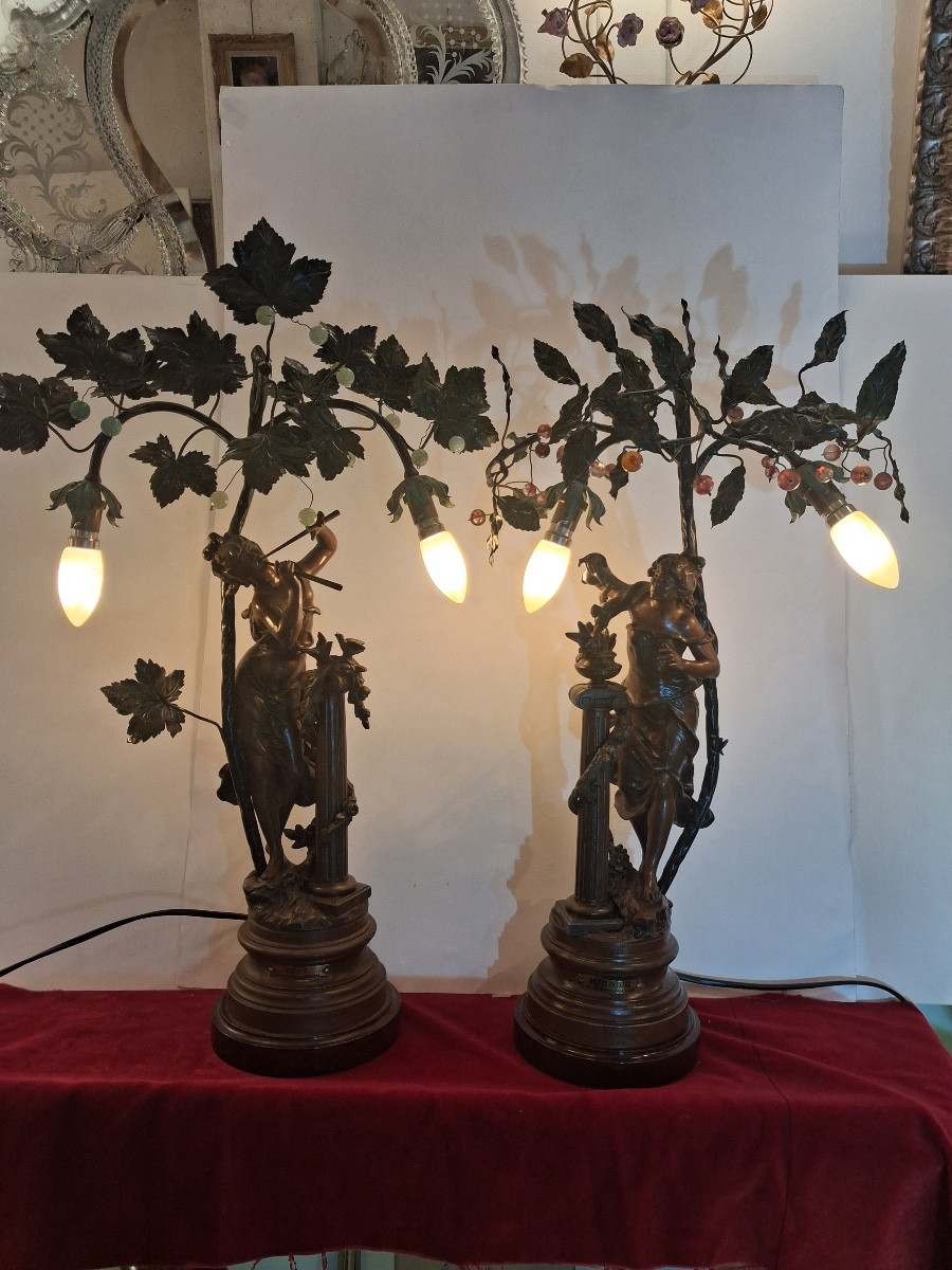 Deux lampes d'époque Art Nouveau en régule signées d'Auguste Moreau ( 1834- 1917 )-photo-3