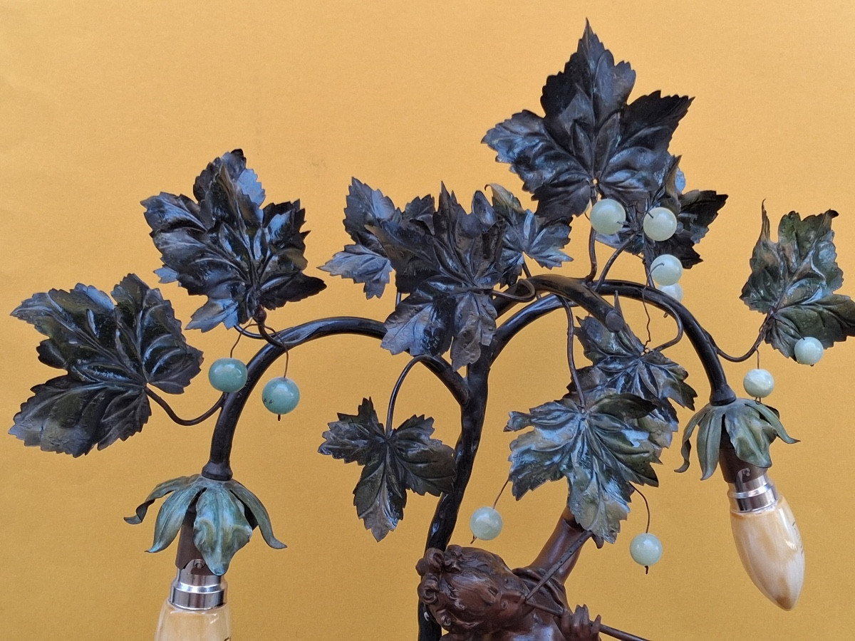 Deux lampes d'époque Art Nouveau en régule signées d'Auguste Moreau ( 1834- 1917 )-photo-2