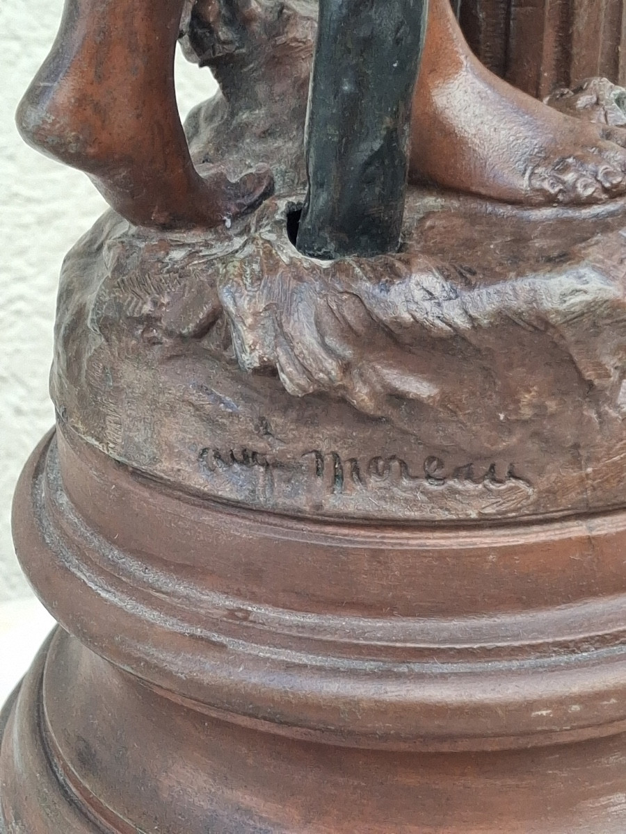 Deux lampes d'époque Art Nouveau en régule signées d'Auguste Moreau ( 1834- 1917 )-photo-3