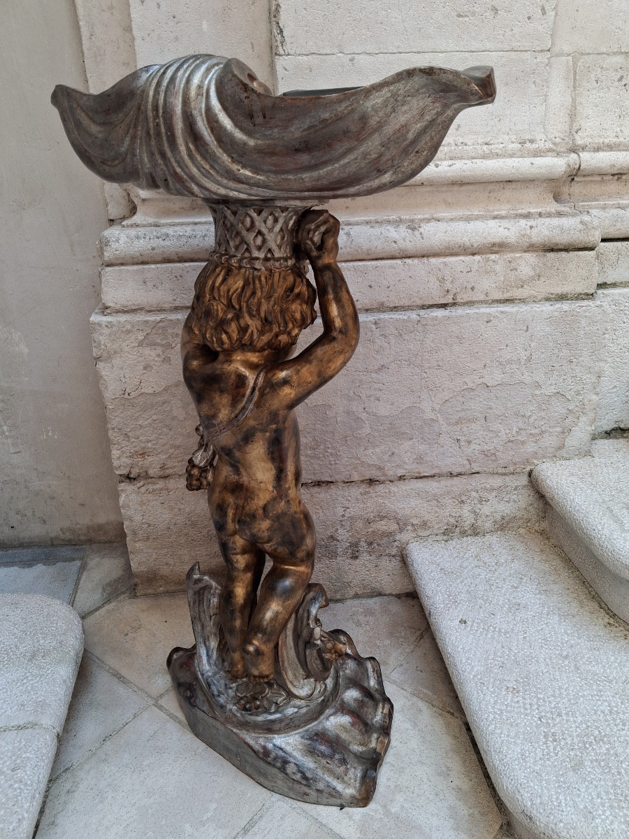 Grande jardinière d'un chérubin en bois sculpté polychrome avec son bac en zinc d'origine -photo-1