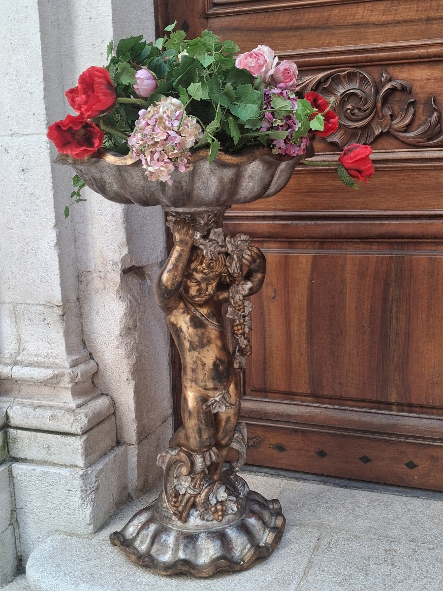 Grande jardinière d'un chérubin en bois sculpté polychrome avec son bac en zinc d'origine -photo-7