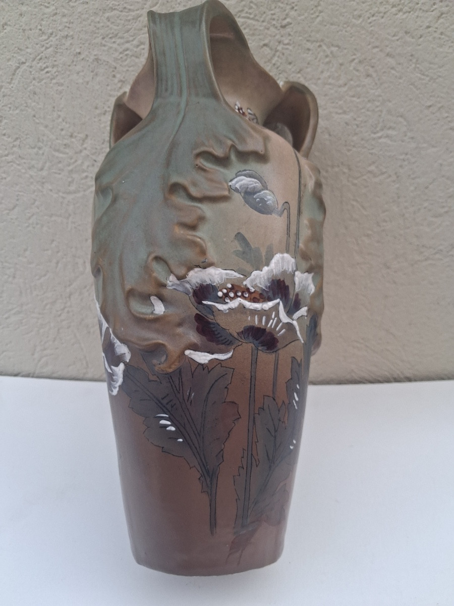 Vase en faïence émaillée à trois anses en forme de feuillage , décor fleurs, époque Art Nouveau-photo-2