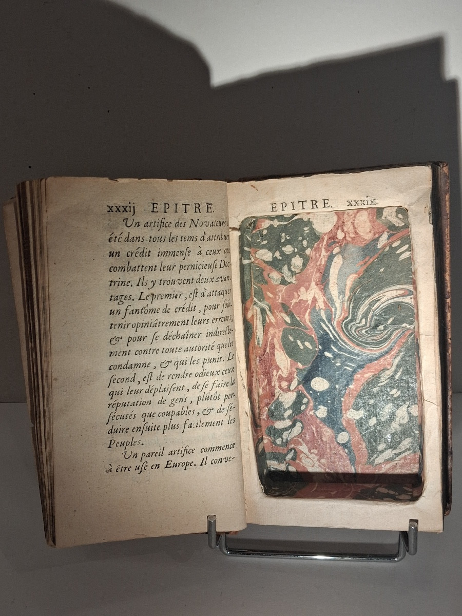 Livre " cachette " à partir d'un livre du XVIII ème 
