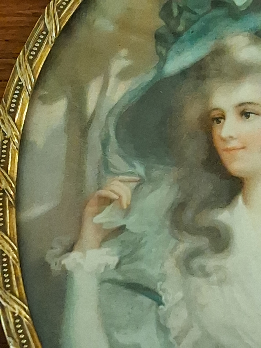 Miniature de forme ovale d'une femme lisant de style Louis XVI , encadrement en laiton ciselé -photo-4