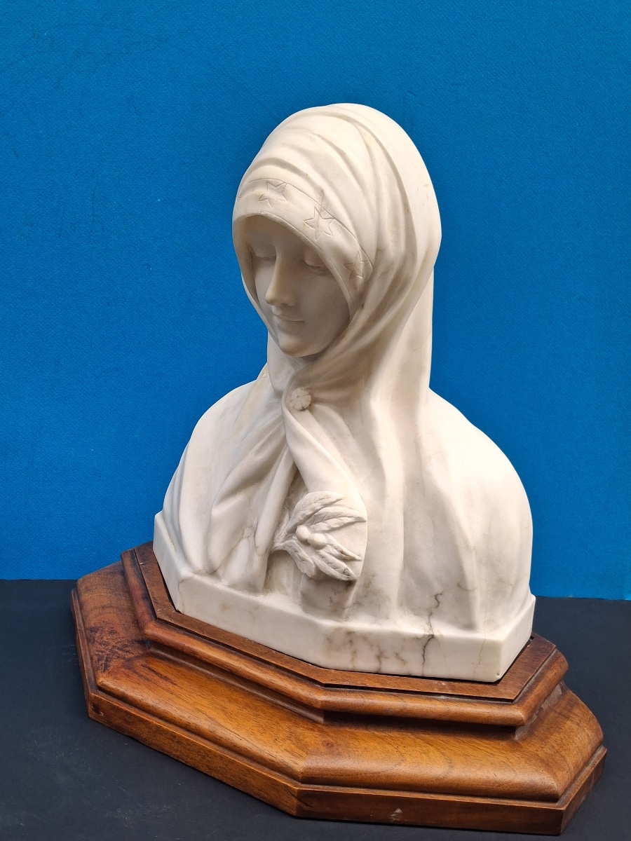 Marble Bust Of The Virgin Mary, Walnut Base, Signed By Guglielmo Pugi ( 1850- 1915 )-photo-1