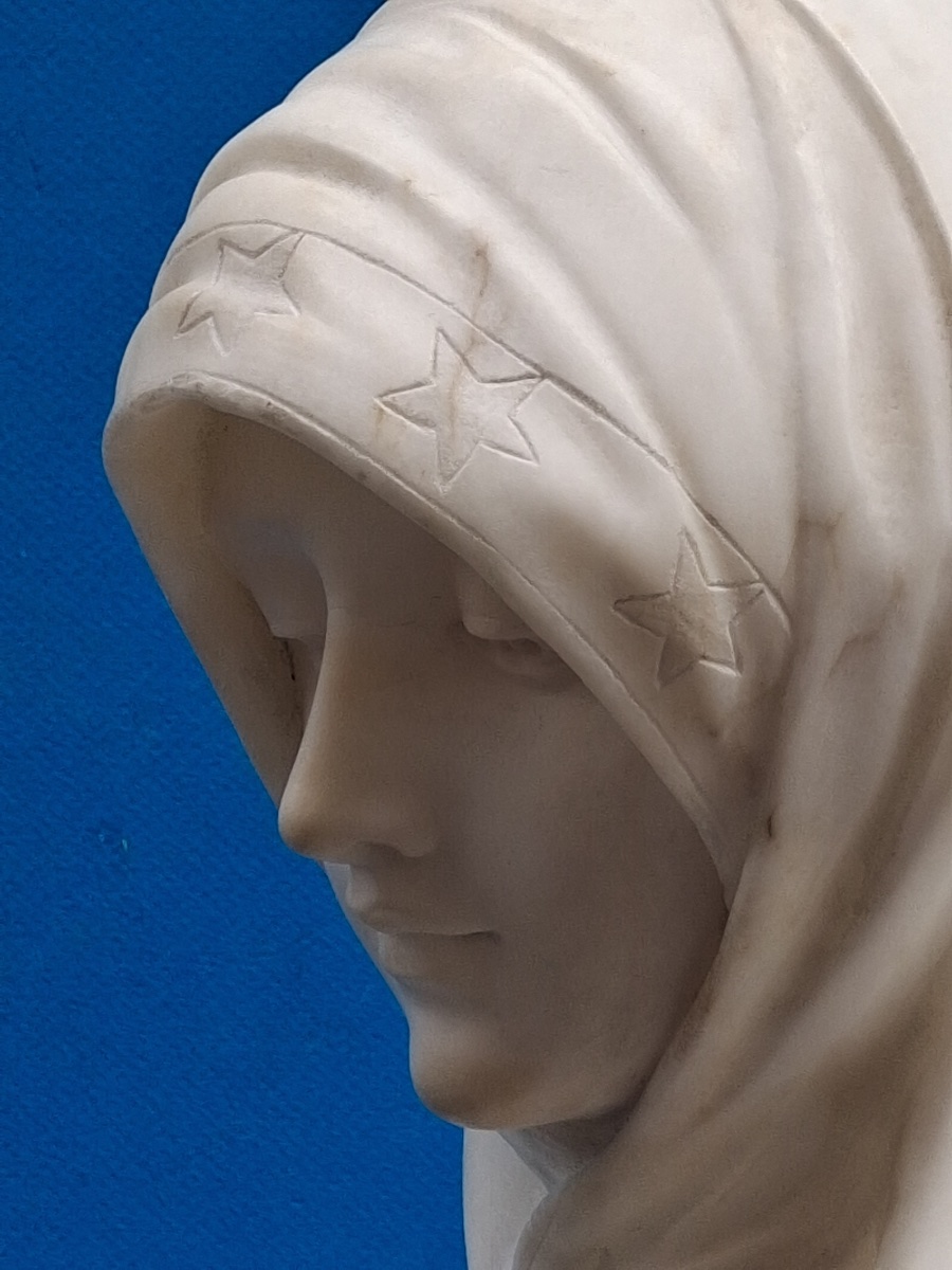 Marble Bust Of The Virgin Mary, Walnut Base, Signed By Guglielmo Pugi ( 1850- 1915 )-photo-3