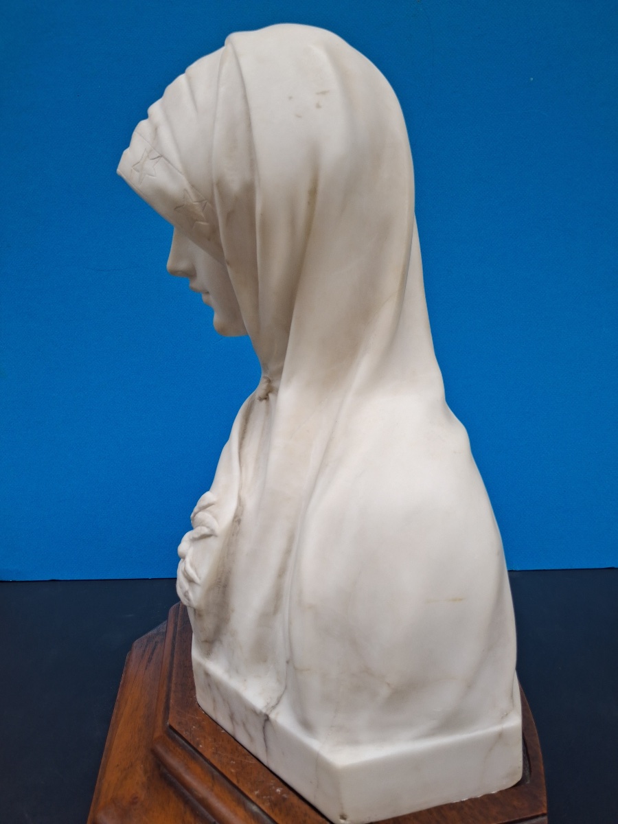 Marble Bust Of The Virgin Mary, Walnut Base, Signed By Guglielmo Pugi ( 1850- 1915 )-photo-6