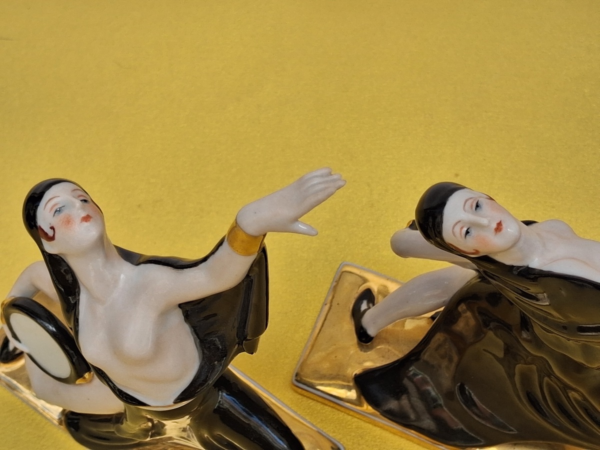 Paire de serre livres " Les gitanes " de ROBJ ( Jean Born)  en porcelaine , époque Art Déco -photo-4