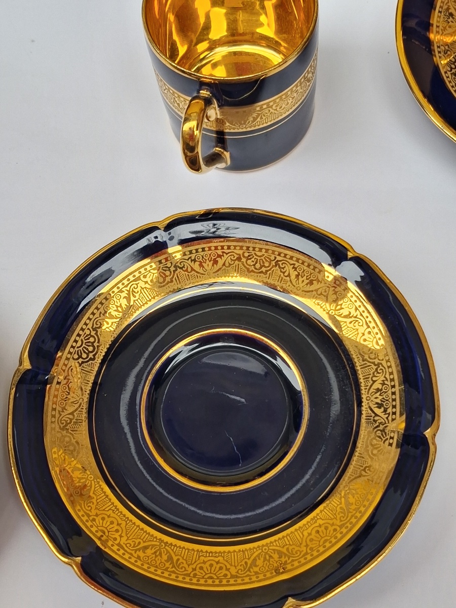 Service à café en porcelaine de Limoges  " Legle"  bleu de four et or -photo-6