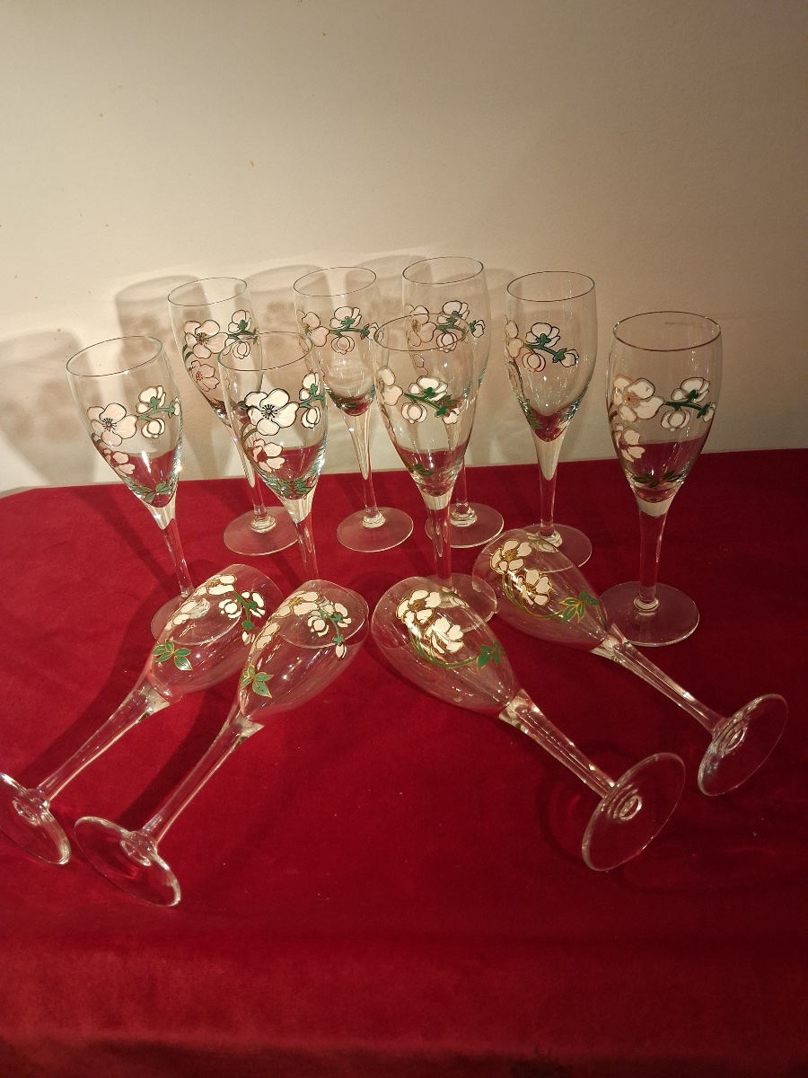 Set Of Twelve Perrier Jouët Champagne Flutes, "belle Epoque" Model-photo-3