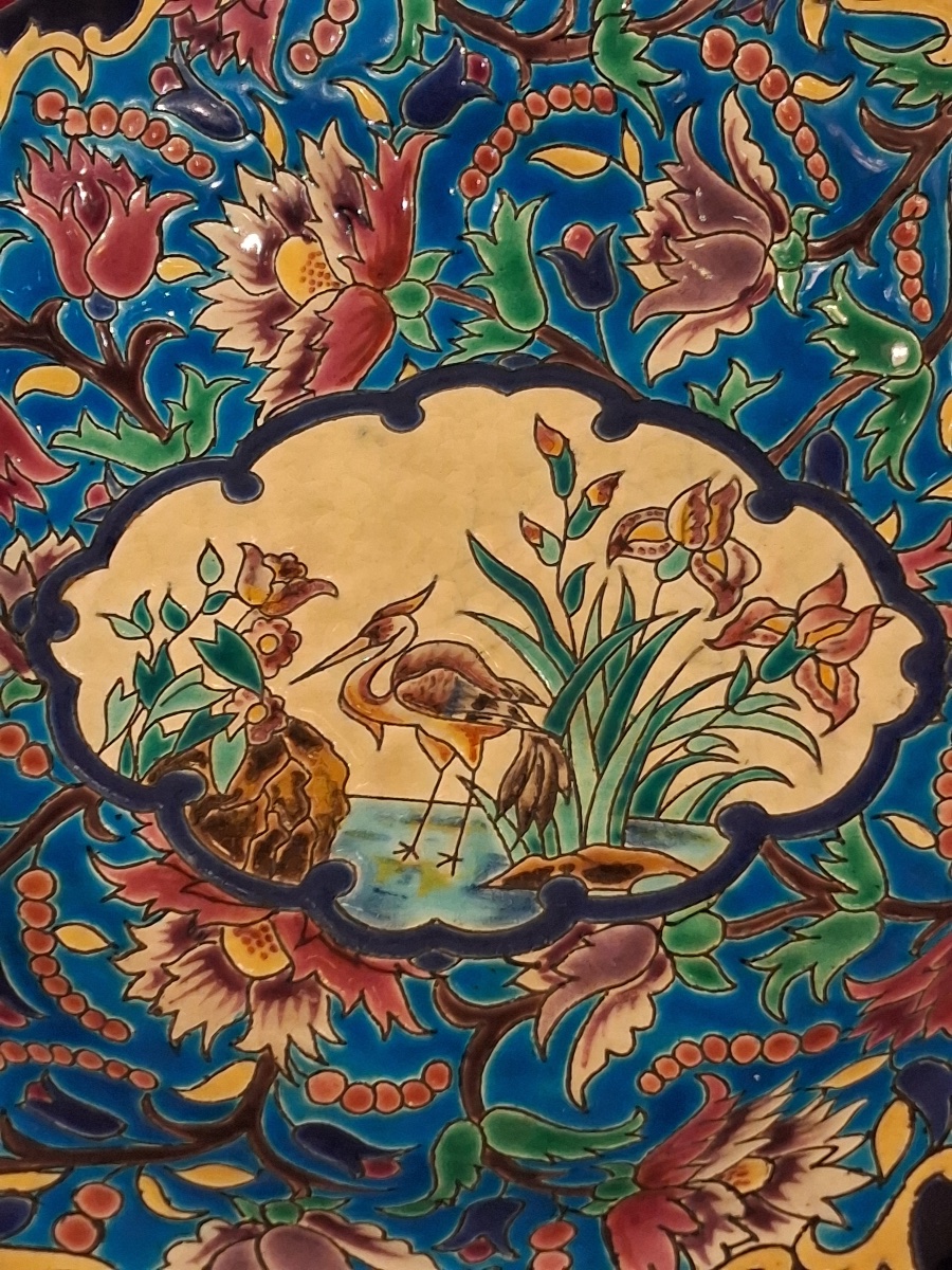 Emaux de Longwy  coupe creuse en émaux polychromes sur fond bleu -photo-2