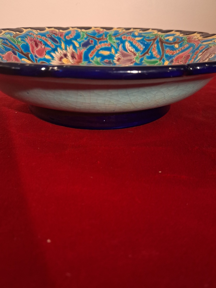 Emaux de Longwy  coupe creuse en émaux polychromes sur fond bleu -photo-3