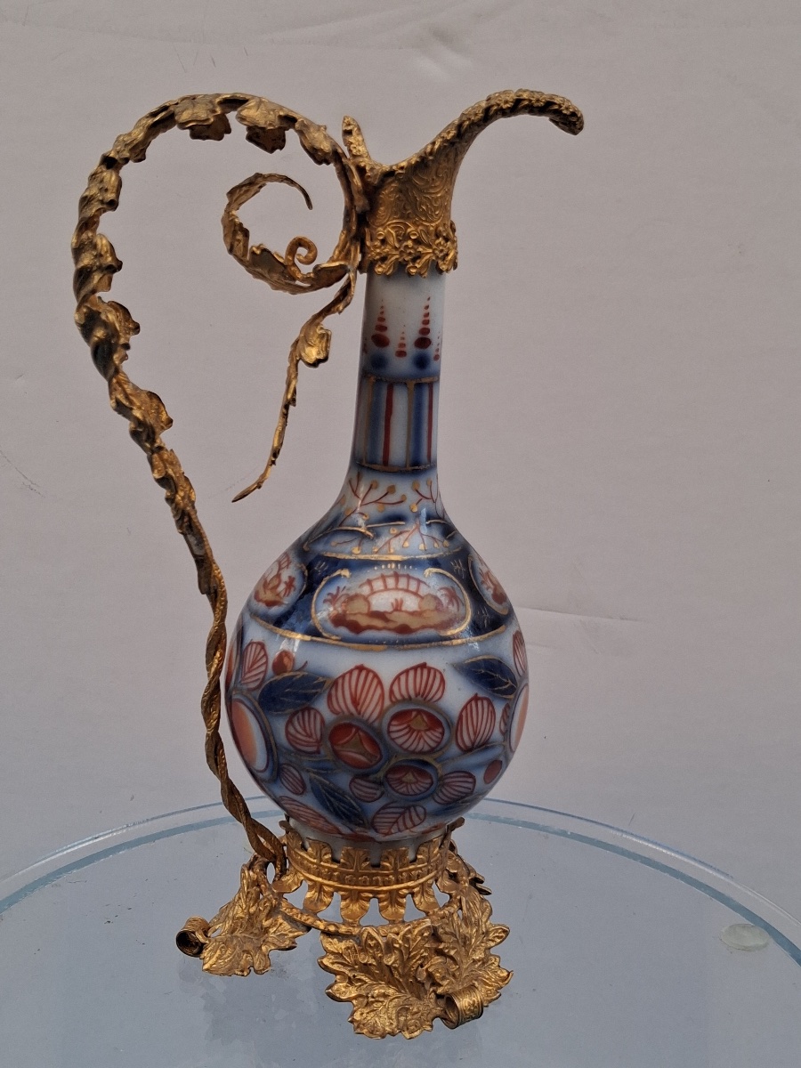 Aiguière en porcelaine , monture en laiton repoussé , ciselé et doré  XIX ème-photo-5