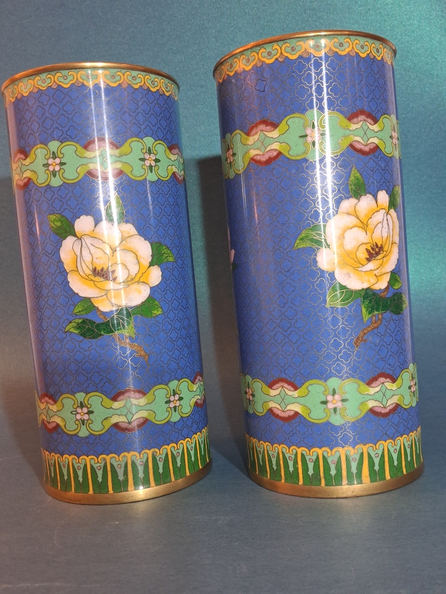 Paire de vases rouleau  ou pots à pinceaux en émaux cloisonnés  , fin de la dynastie Qing-photo-3