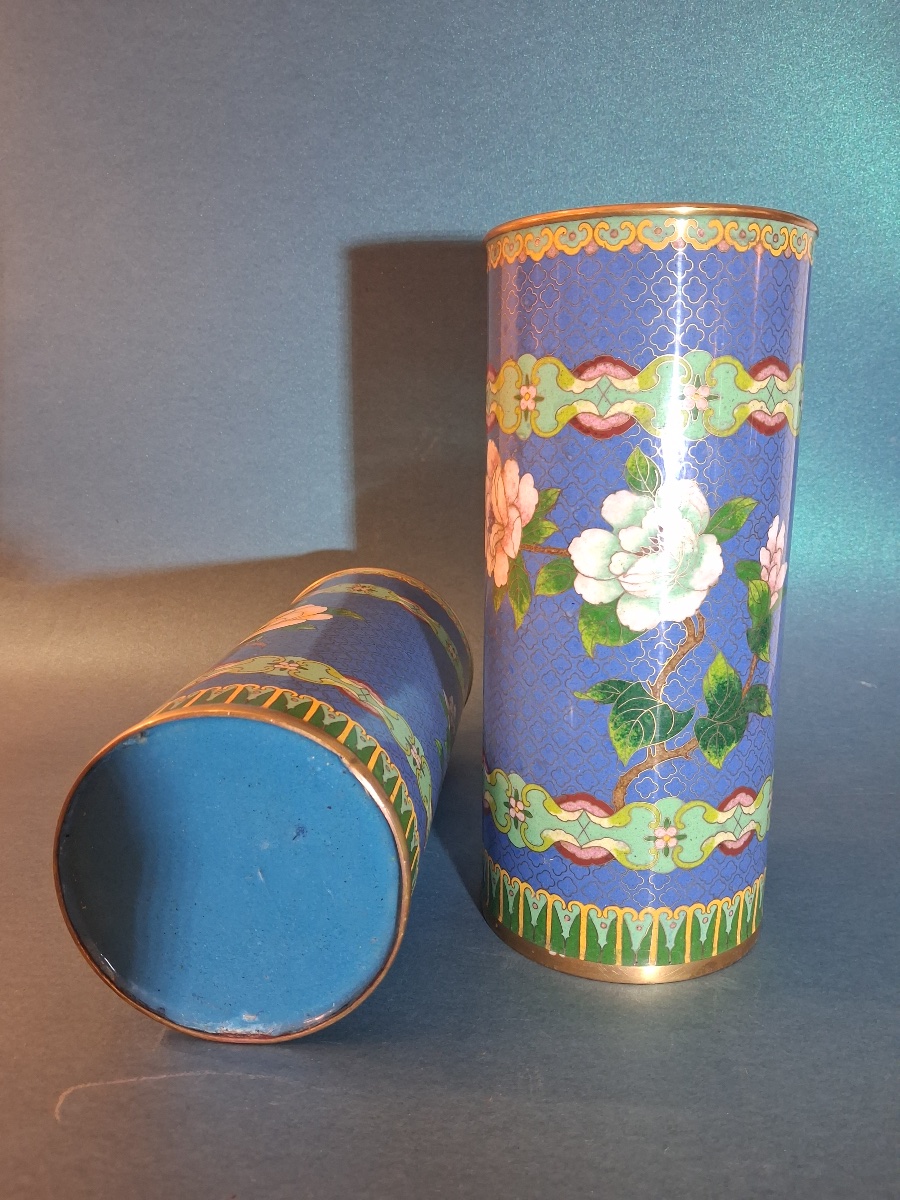 Paire de vases rouleau  ou pots à pinceaux en émaux cloisonnés  , fin de la dynastie Qing-photo-3