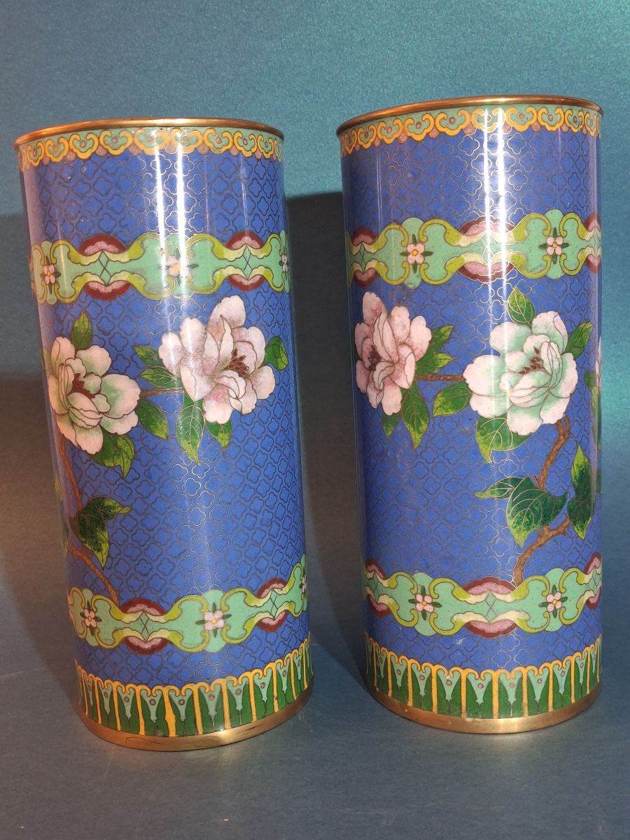 Paire de vases rouleau  ou pots à pinceaux en émaux cloisonnés  , fin de la dynastie Qing-photo-6