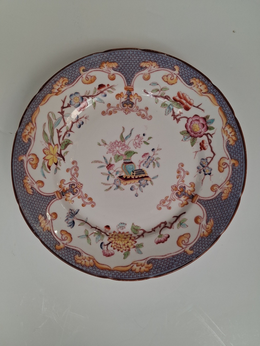 Four Freestanding Cake Stands Made Of Fine Sarreguemines Earthenware In The Minton Style -photo-2