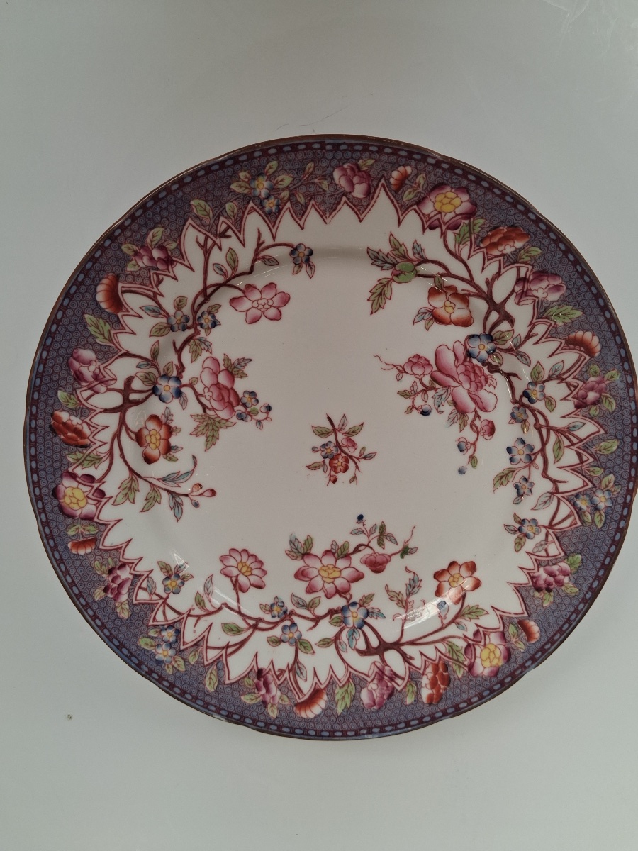 Four Freestanding Cake Stands Made Of Fine Sarreguemines Earthenware In The Minton Style -photo-3