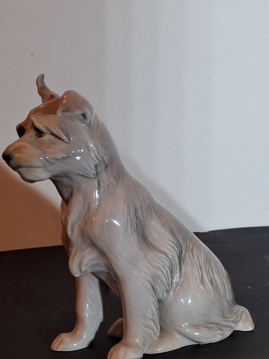Danish Porcelain Dog Figurine, Bing &amp; Grondahl, Copenhagen, Early 20th Century -photo-3