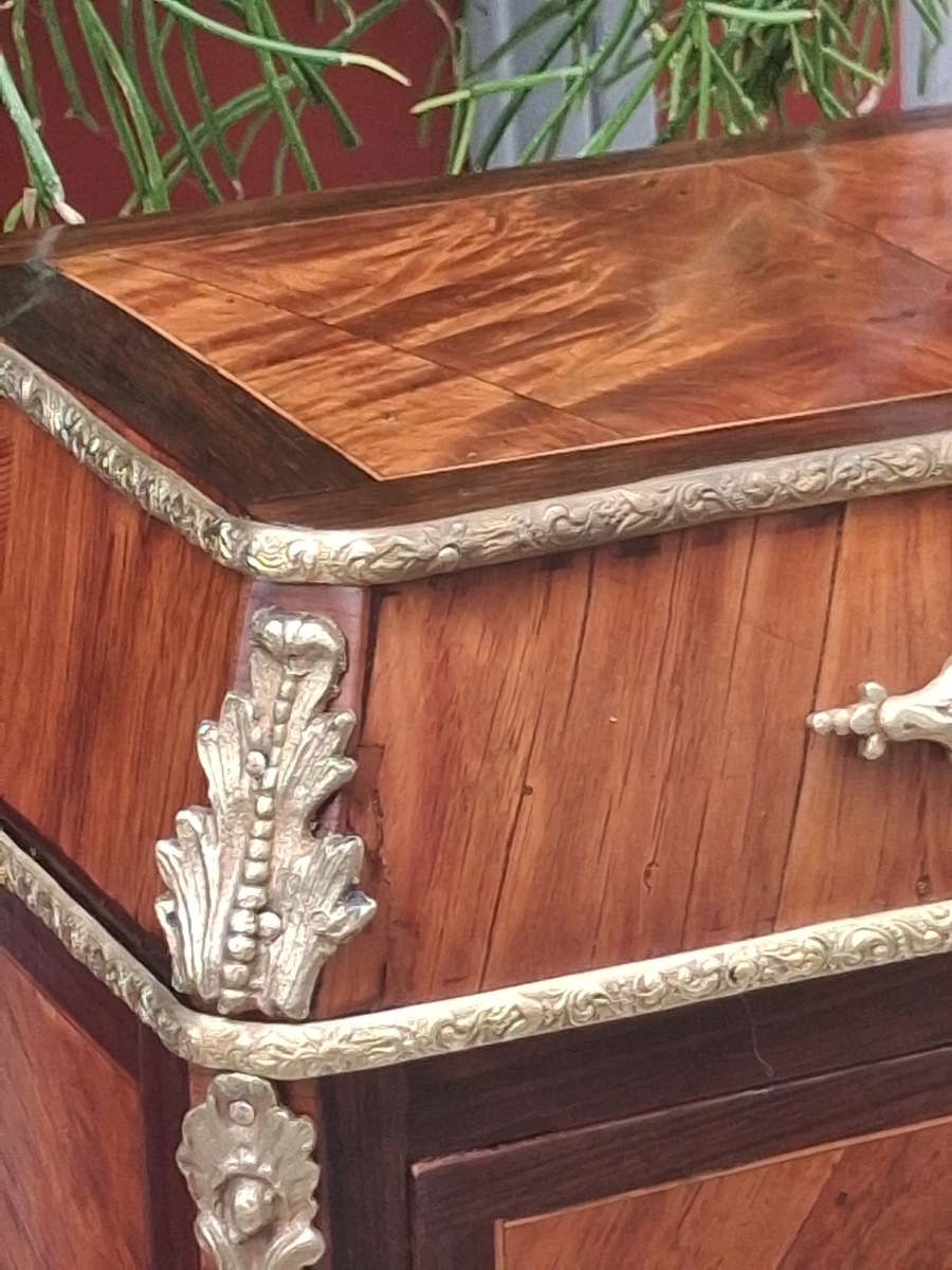 Meuble de maîtrise : chiffonnier marqueté , de style Louis XV , époque XIX ème .-photo-3