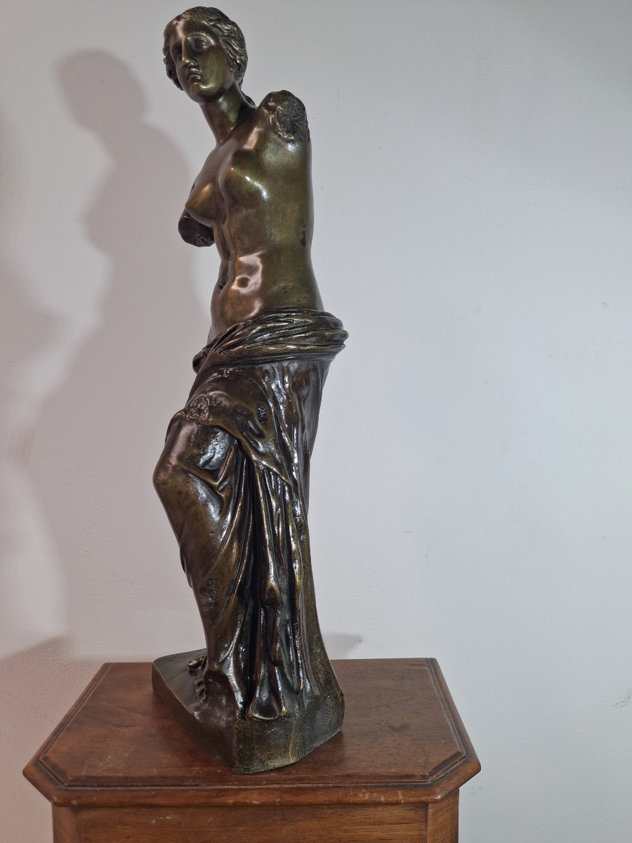 Statue en bronze de la Vénus de Milo  ( hauteur 44 cm) époque début XXème