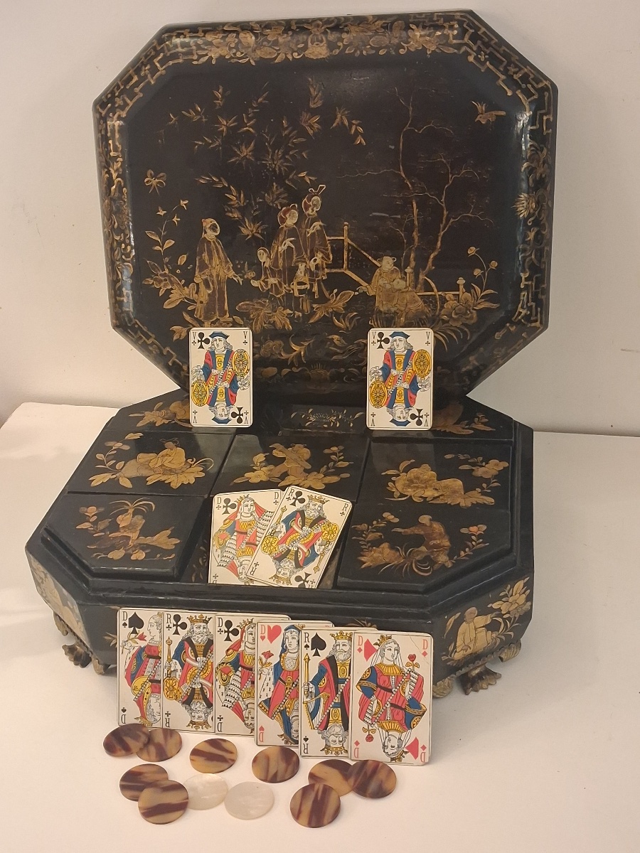 Grande boite à jeu chinoise , en laque noire et dorée ,complète , Canton XIX ème -photo-8