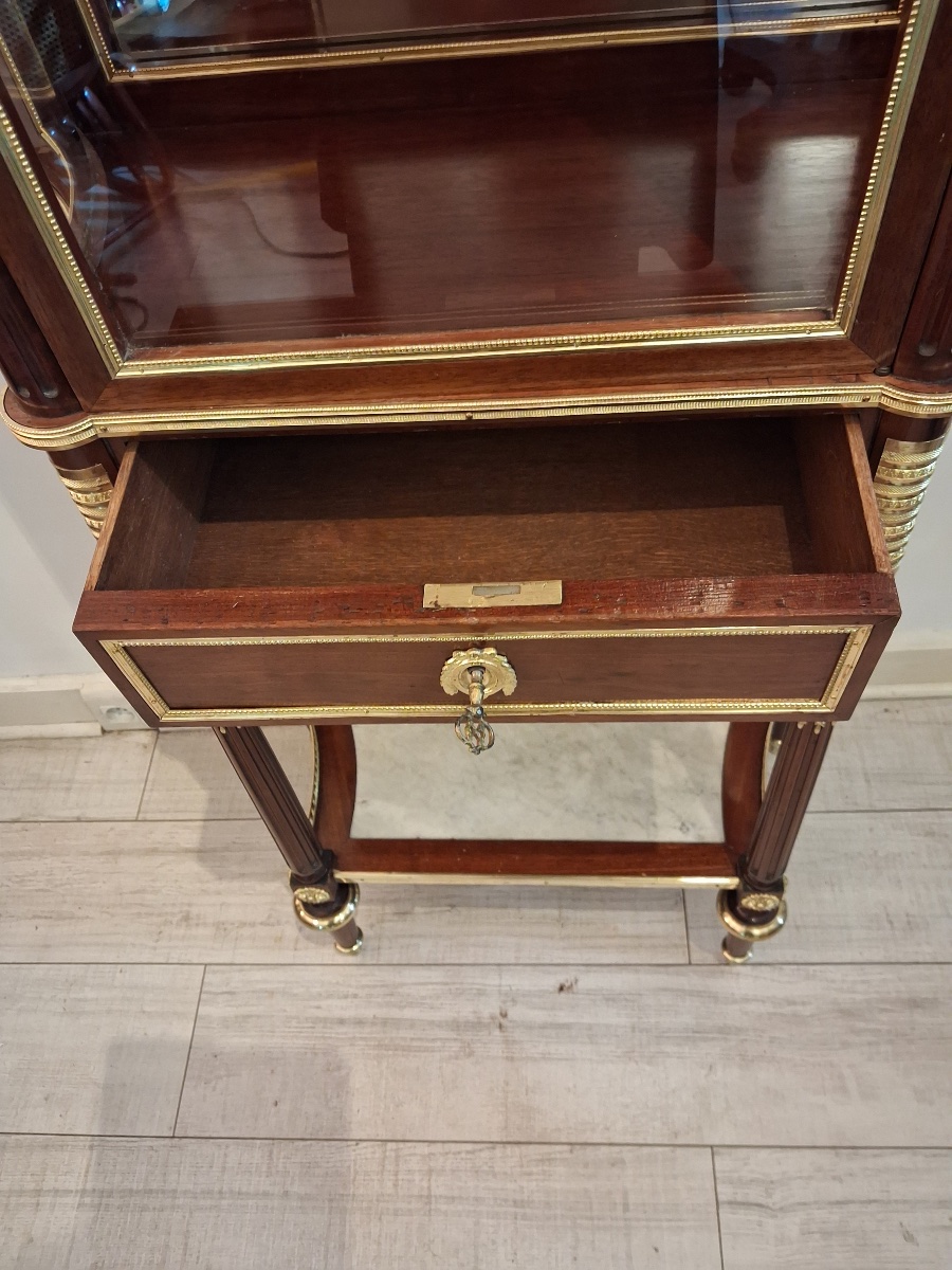Curved Mahogany Display Cabinet With Chiseled And Gilded Bronze Decorations, Louis XVI Style, 19th Century-photo-4