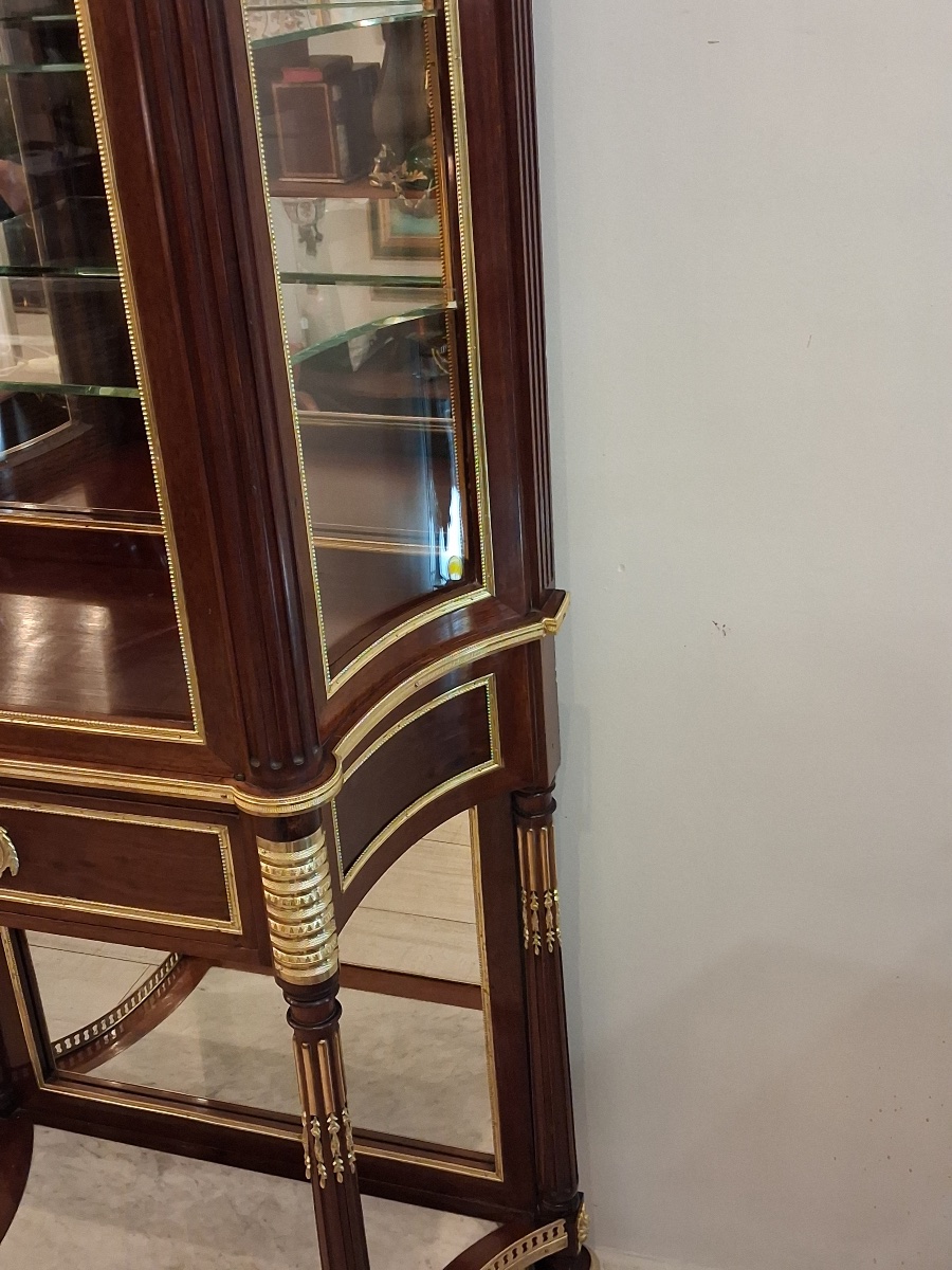 Curved Mahogany Display Cabinet With Chiseled And Gilded Bronze Decorations, Louis XVI Style, 19th Century-photo-4