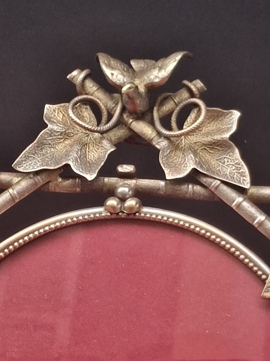 Frame, Photo Frame, Art Nouveau, Made Of Bronze And Brass, Decorated With Grapevine Tendrils -photo-2