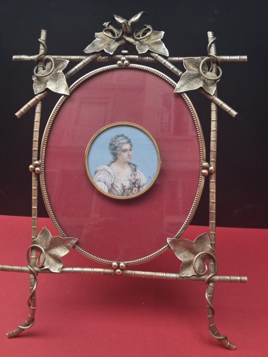 Frame, Photo Frame, Art Nouveau, Made Of Bronze And Brass, Decorated With Grapevine Tendrils -photo-2