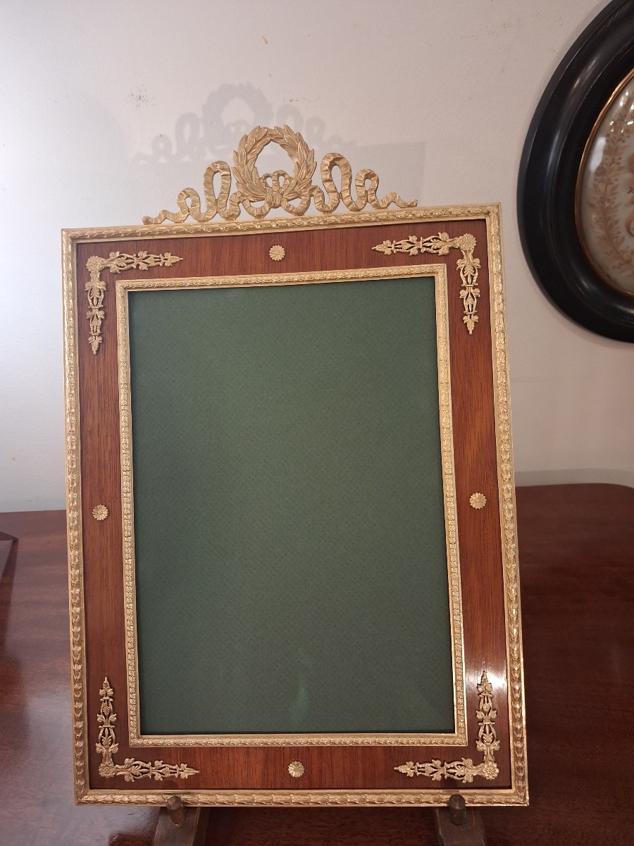 Cadre , porte photo , en acajou et bronze ciselé , d'époque Napoléon III  , de style Empire -photo-7