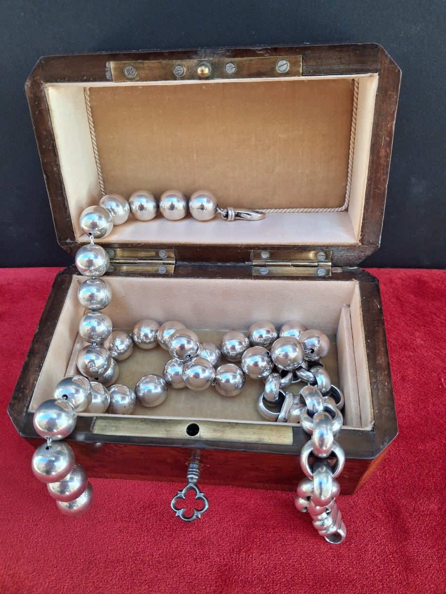 Jewelry Box Or Inlaid Box Made Of Burl Cedar, Rosewood, Palisander, And Brass -photo-2