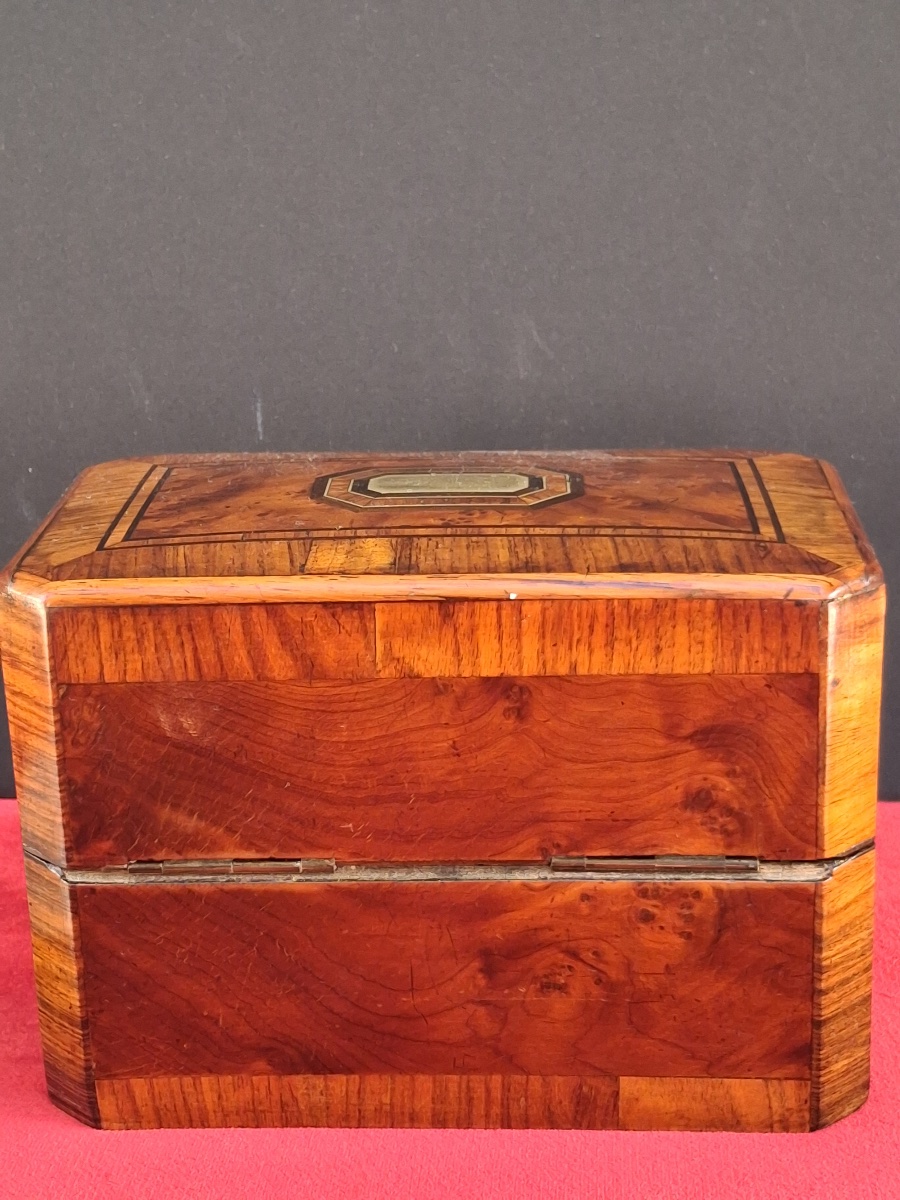 Jewelry Box Or Inlaid Box Made Of Burl Cedar, Rosewood, Palisander, And Brass -photo-5