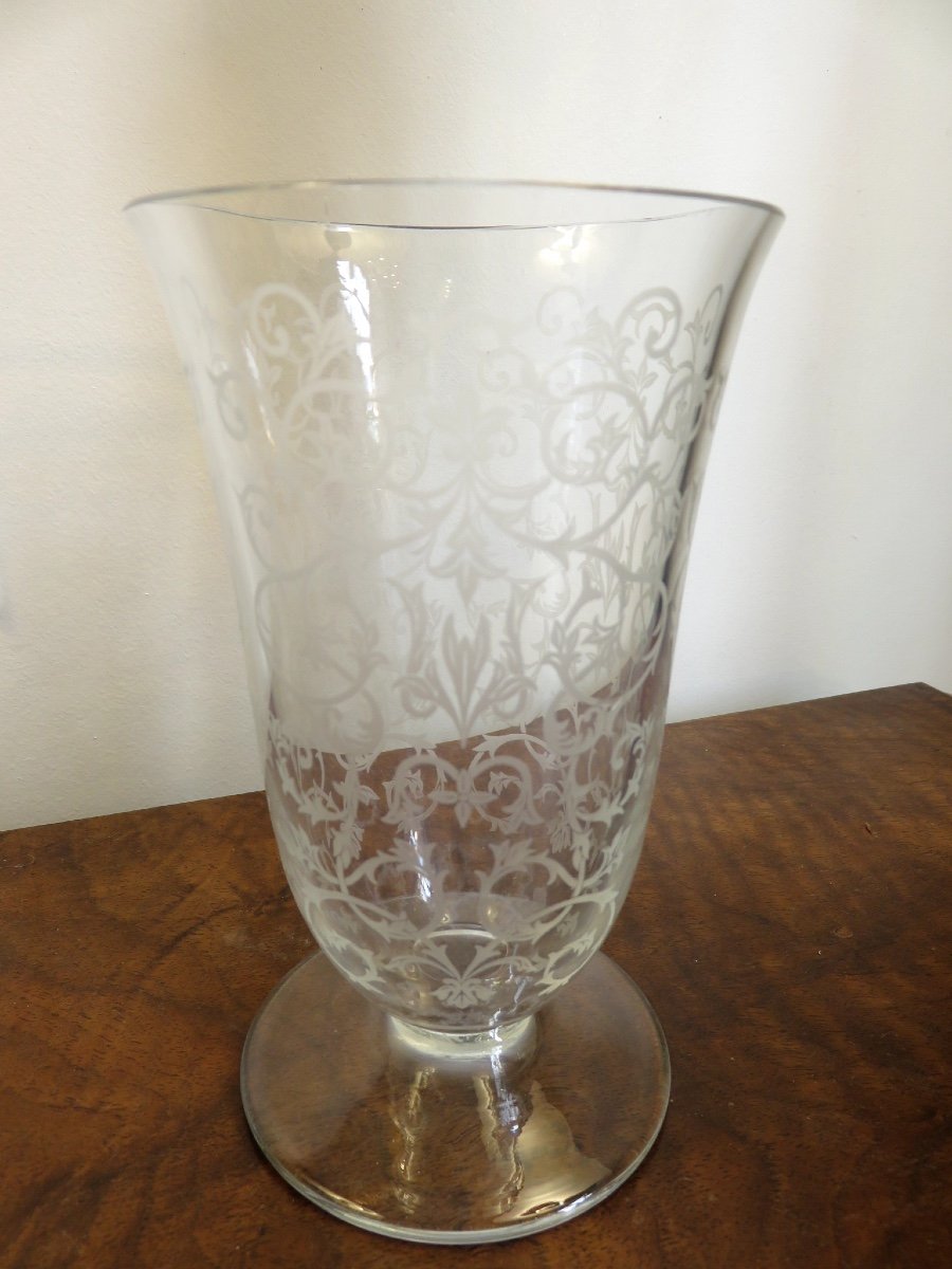 Baccarat Engraved Crystal Vase-photo-3