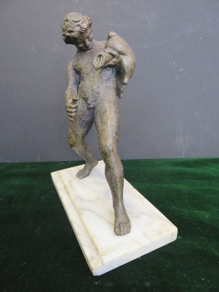 Bronze à l'Antique  : Le faune à l'outre  XIX ème